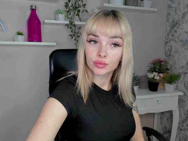 PollyExtasy webcam