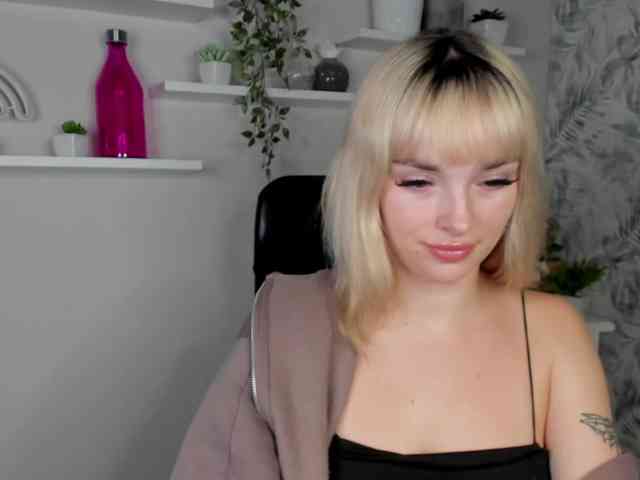 PollyExtasy webcam