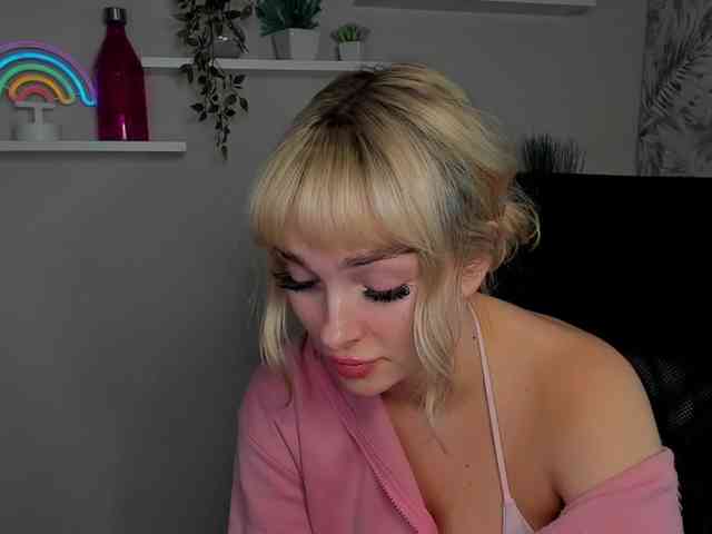PollyExtasy webcam