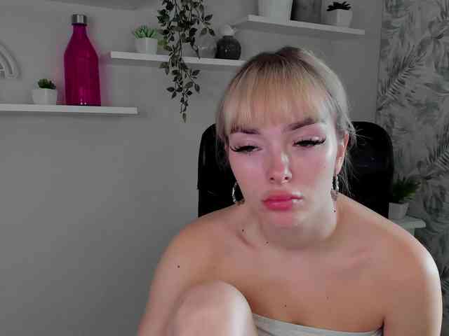 PollyExtasy webcam