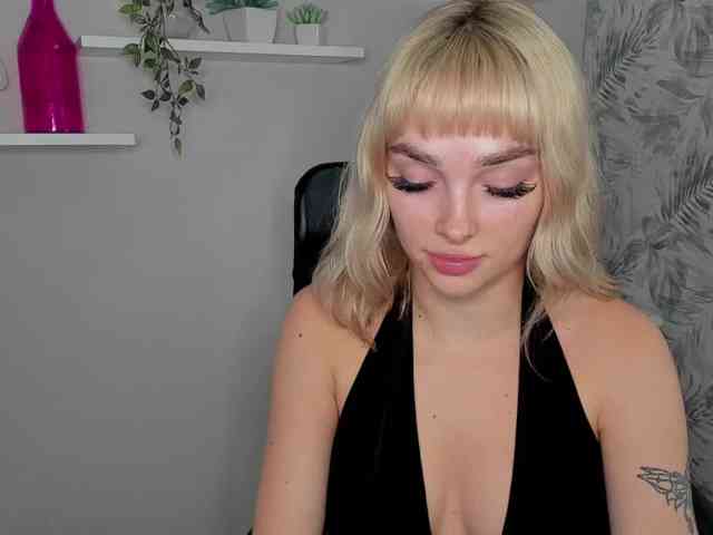 PollyExtasy webcam