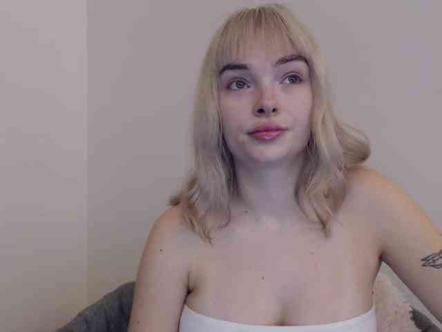 PollyExtasy webcam