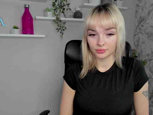 PollyExtasy webcam