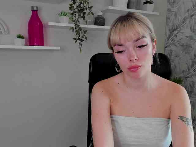 PollyExtasy webcam