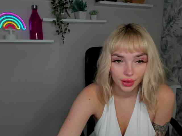 PollyExtasy webcam