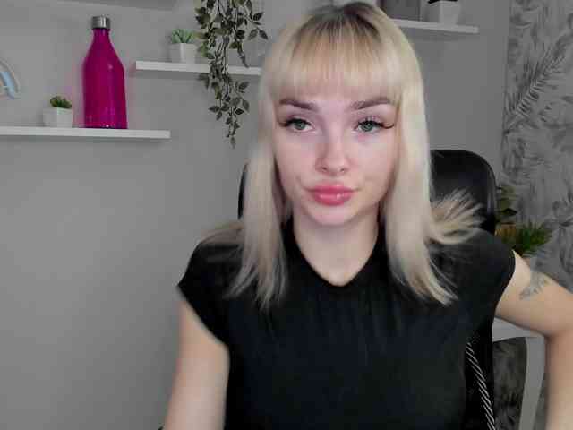 PollyExtasy webcam