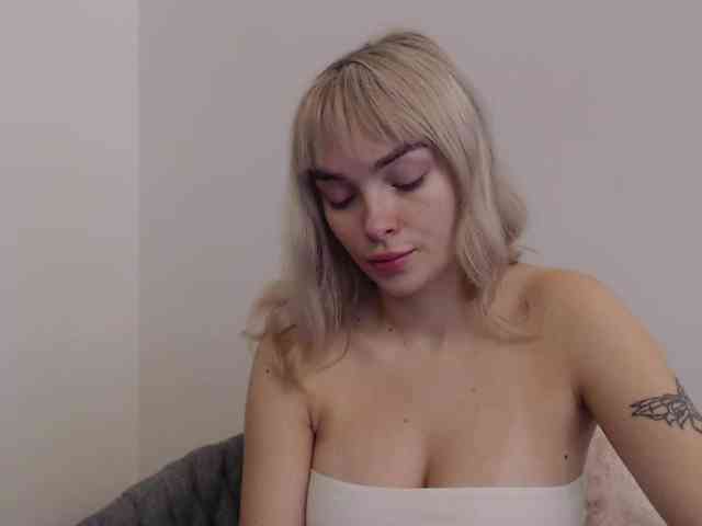 PollyExtasy webcam