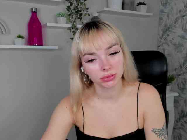 PollyExtasy webcam