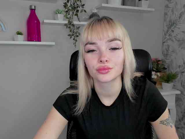 PollyExtasy webcam