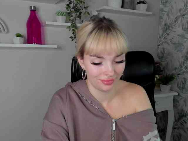 PollyExtasy webcam