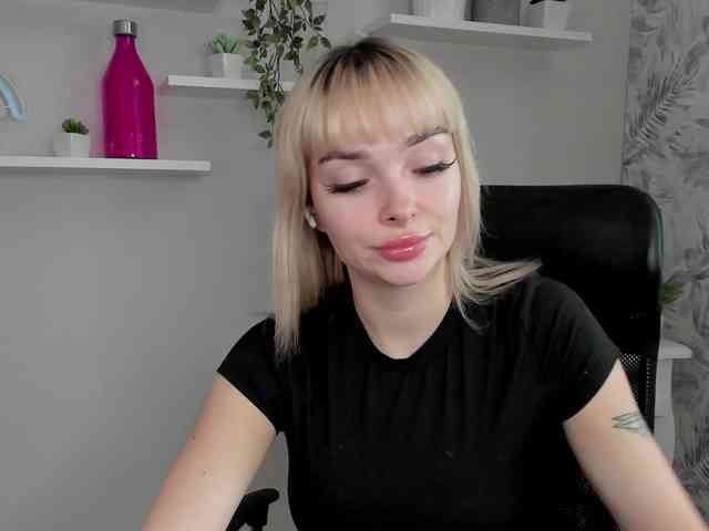 PollyExtasy webcam