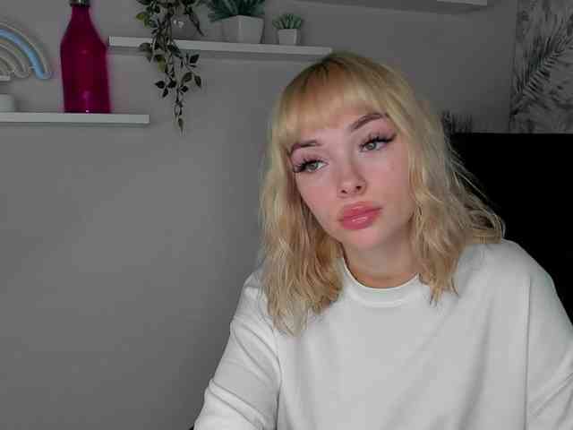 PollyExtasy webcam