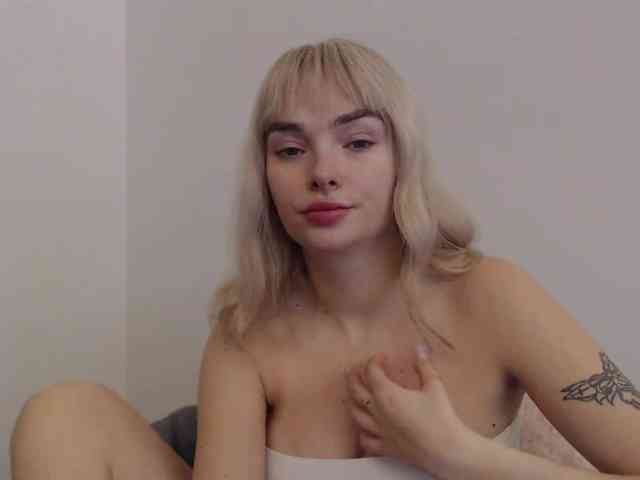 PollyExtasy webcam