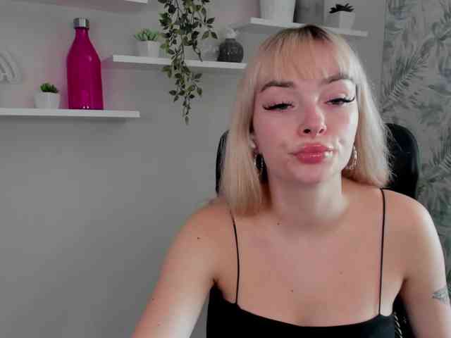 PollyExtasy webcam