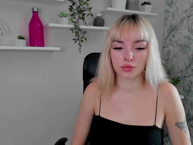PollyExtasy webcam