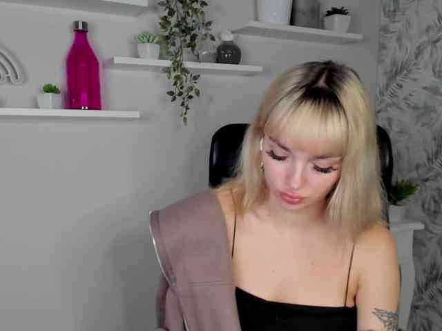 PollyExtasy webcam