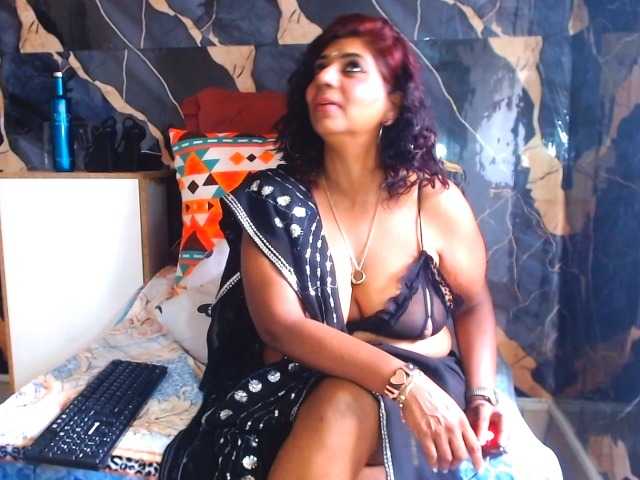 indianerotica69 from BongaCams