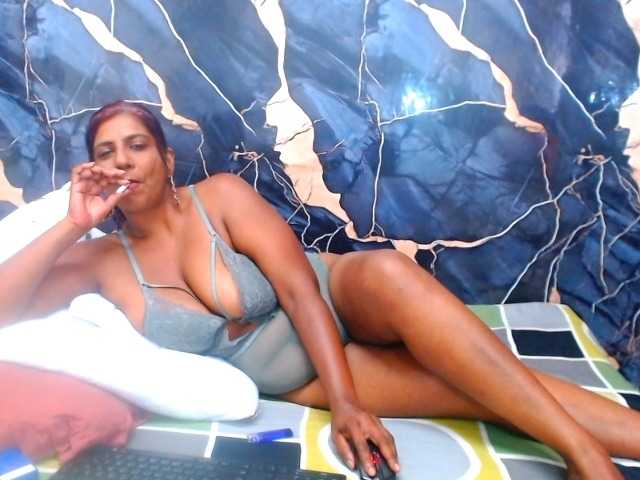 indianerotica69 webcam bongacams model stream image