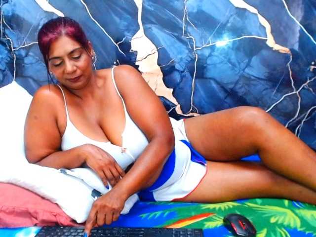 indianerotica69 webcam