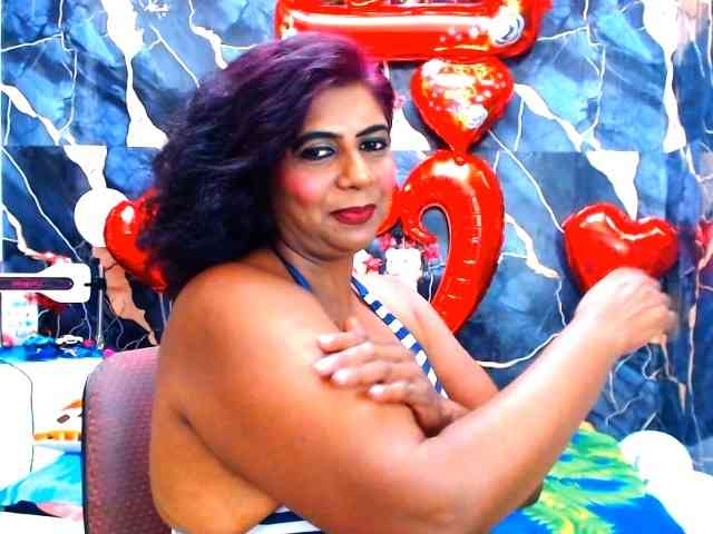 indianerotica69 webcam