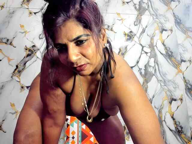 indianerotica69 webcam
