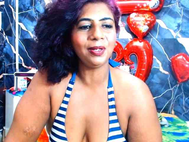 indianerotica69 webcam