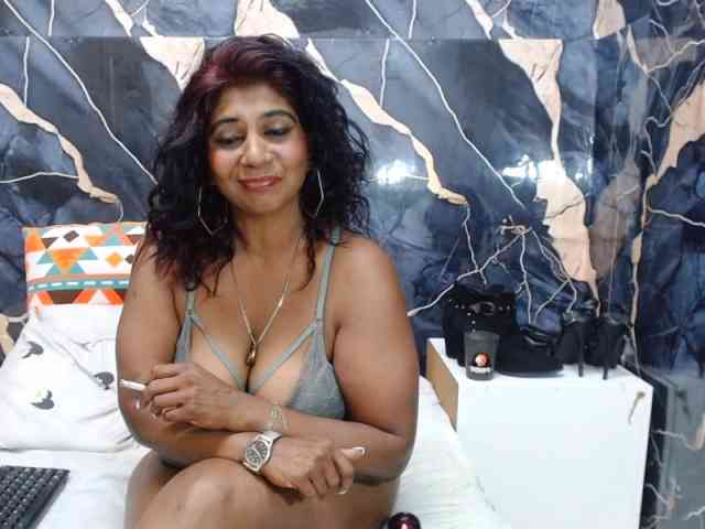 indianerotica69 webcam