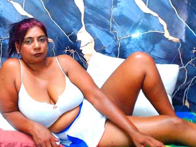 indianerotica69 webcam