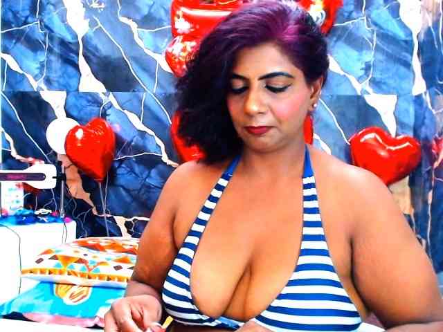 indianerotica69 webcam