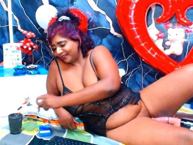 indianerotica69 webcam