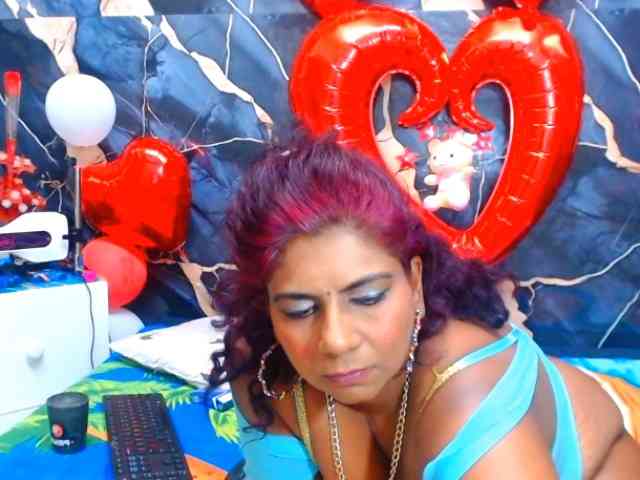 indianerotica69 webcam