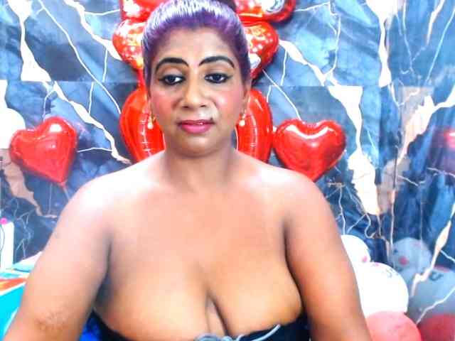 indianerotica69 webcam