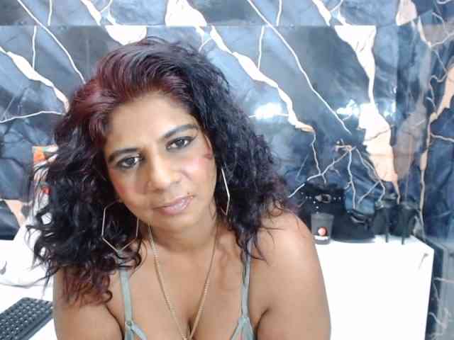 indianerotica69 webcam