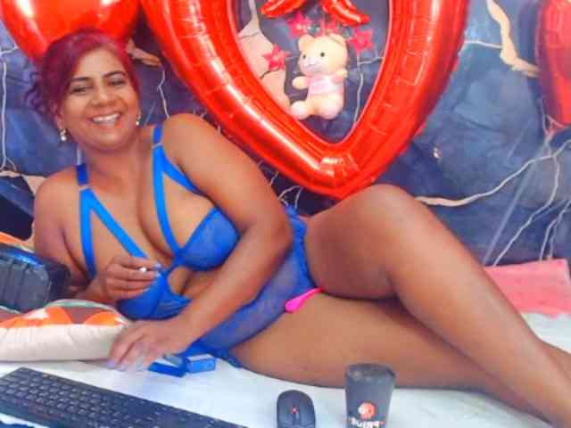 indianerotica69 webcam