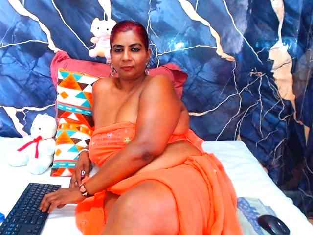 indianerotica69 webcam