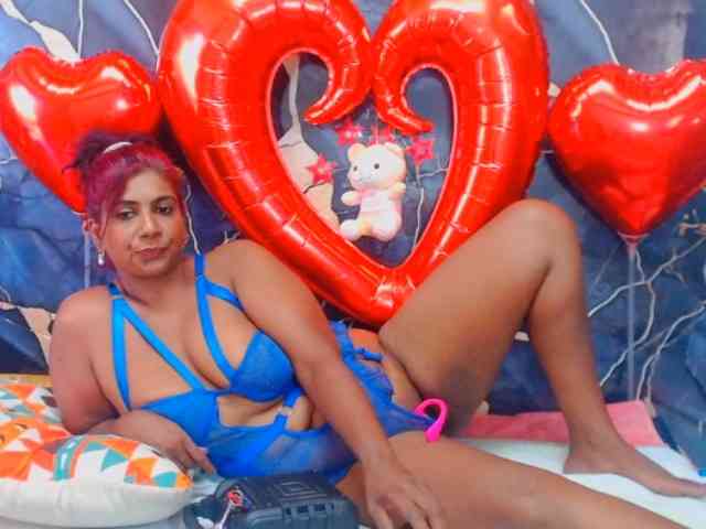 indianerotica69 webcam