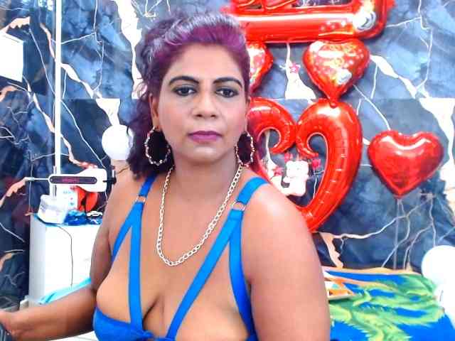 indianerotica69 webcam