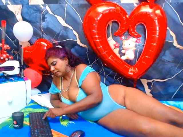 indianerotica69 webcam