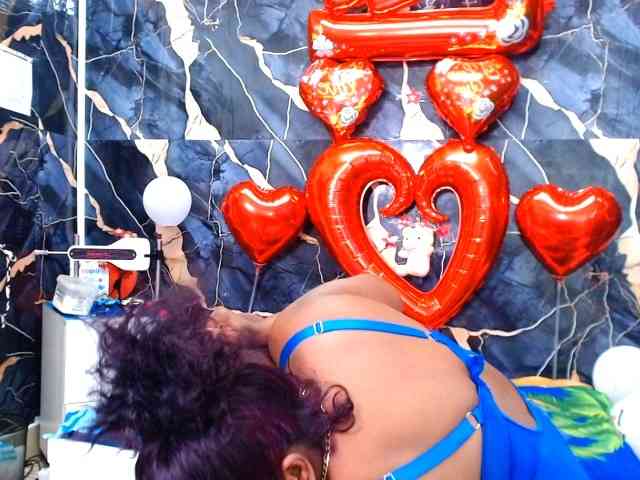 indianerotica69 webcam