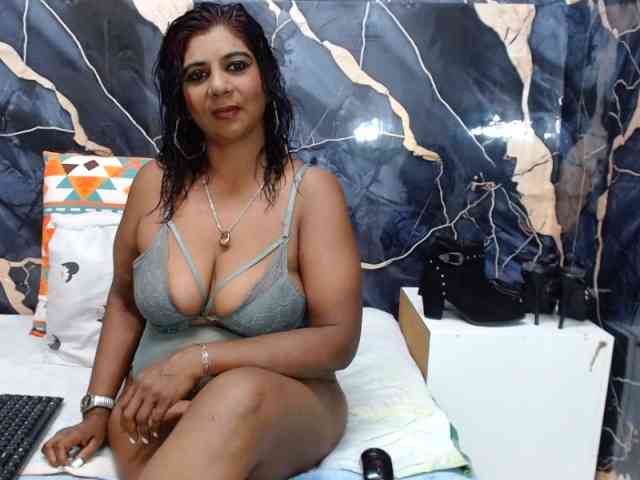 indianerotica69 webcam