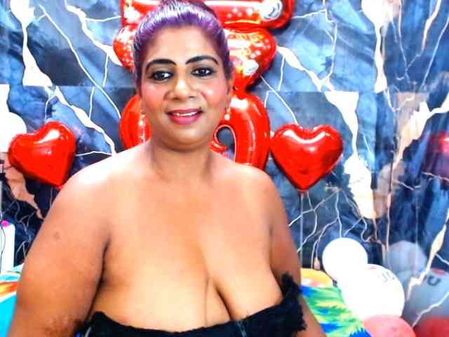 indianerotica69 webcam