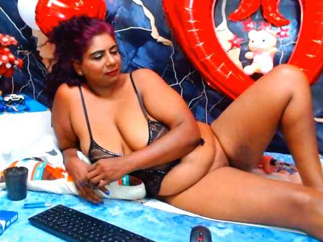 indianerotica69 webcam