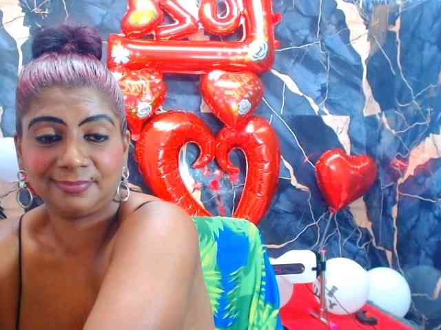 indianerotica69 webcam