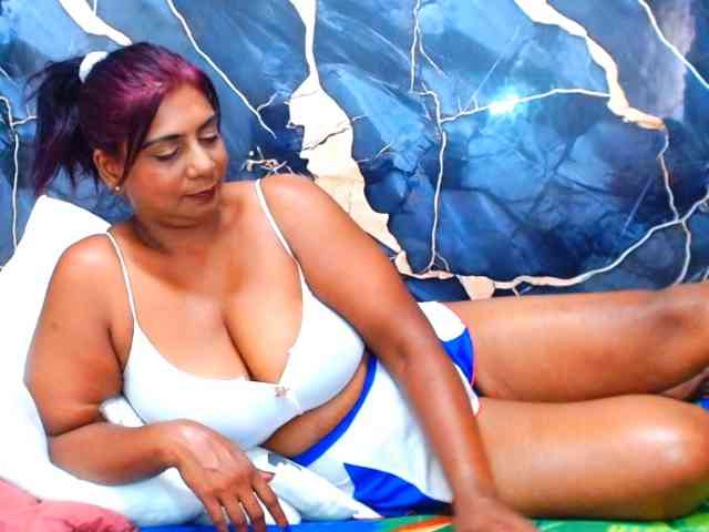 indianerotica69 webcam