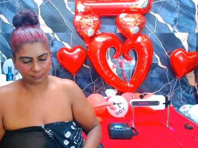 indianerotica69 webcam