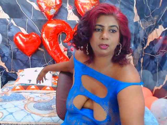 indianerotica69 Live Webcam on BongaCams