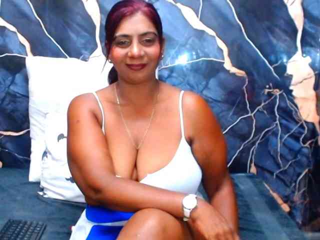 indianerotica69 webcam