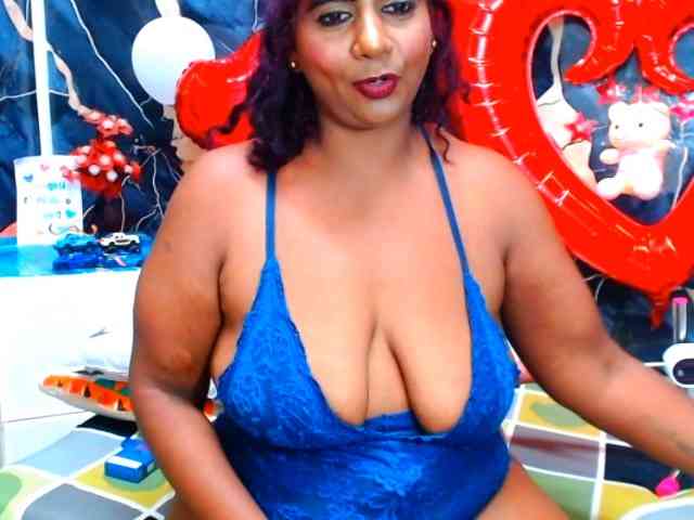 indianerotica69 webcam