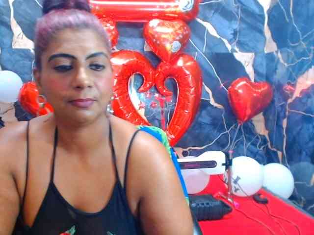 indianerotica69 webcam