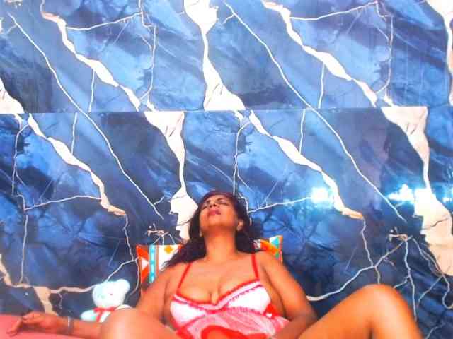 indianerotica69 webcam